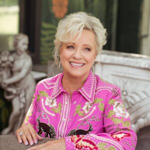 Connie Smith sings Merle Haggard at The Ellis Theater